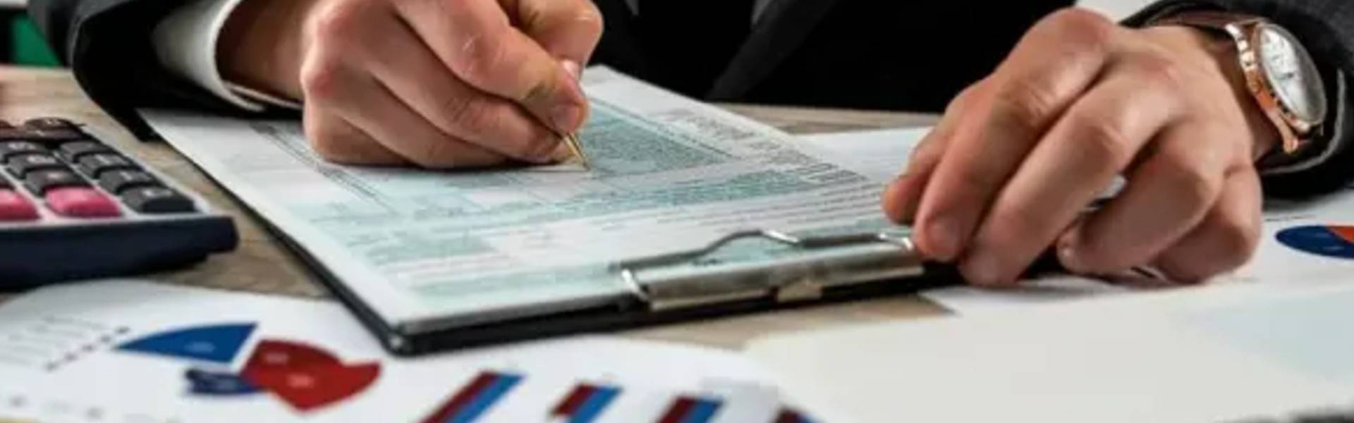 Imagen https://lefebvre.es/uploads/media/noticias/0001/02/foto fiscal 2026_699744951f6a3_thumb_1526_noticias_cabecera.jpg